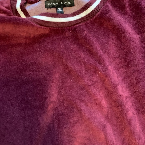 Cropped Sweater - Picture 2 of 3